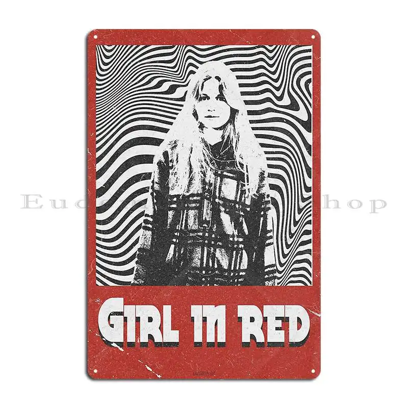 Girl In Red Retro Metal Plaque - Home Cinema Wall Design recension och pris